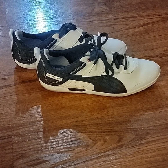 Men's White and Blue Puma Shoes - Picture 3 of 7